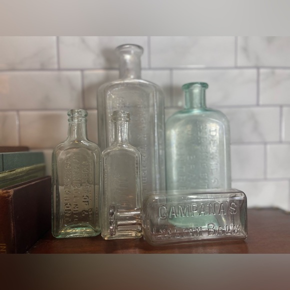 Lot of 5 Antique Iridescence Blue & Clear Montreal Toronto Medicine Herb Bottles - Picture 4 of 16